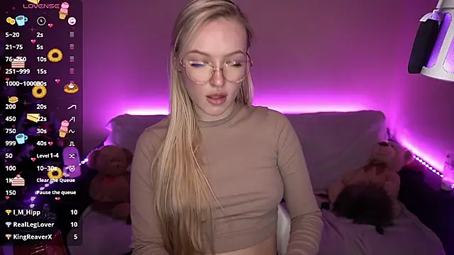 AmandaFiree online show from 12-30-24, 03:24