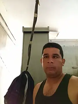Snapshot of El-reyleon chatting on 06-13-26, 10:18 El-reyleon online show from 06-13-26, 10:18