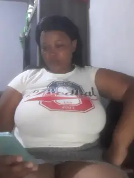 Snapshot of Sexy-queen99xx chatting on 03-17-26, 07:01 Sexy-queen99xx online show from 03-17-26, 07:01