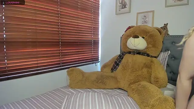 samysweet 8 online show from 04-24-26, 02:08