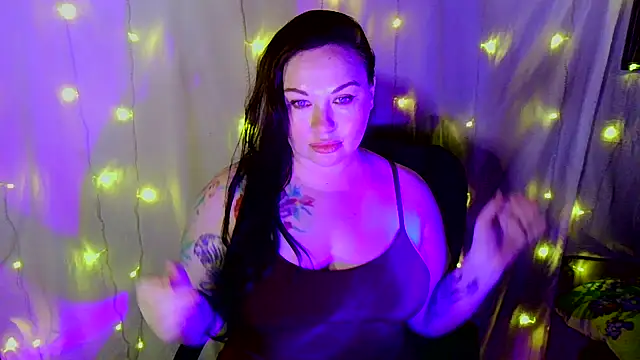 Victoria Marks online show from 11-20-25, 05:18