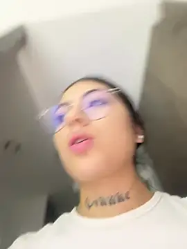 Sarasanders 4 online show from 12-17-24, 06:13