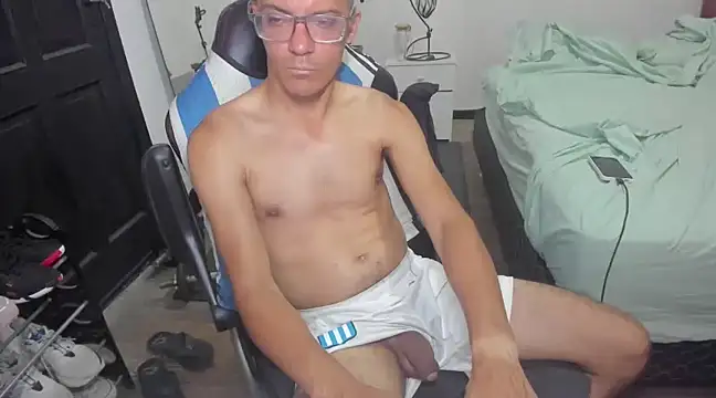 Snapshot of guachin_hunk chatting on 01-23-25, 05:31 guachin hunk online show from 01-23-25, 05:31