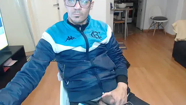 Snapshot of guachin_hunk chatting on 06-21-26, 11:07 guachin hunk online show from 06-21-26, 11:07