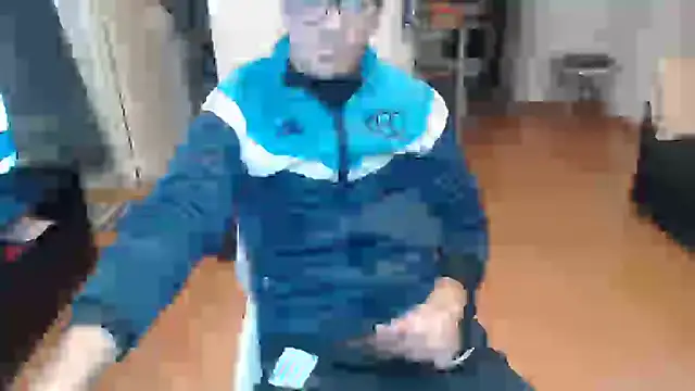 Snapshot of guachin_hunk chatting on 06-23-26, 11:25 guachin hunk online show from 06-23-26, 11:25