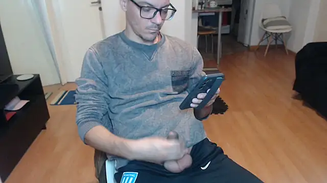 Snapshot of guachin_hunk chatting on 07-02-26, 04:18 guachin hunk online show from 07-02-26, 04:18