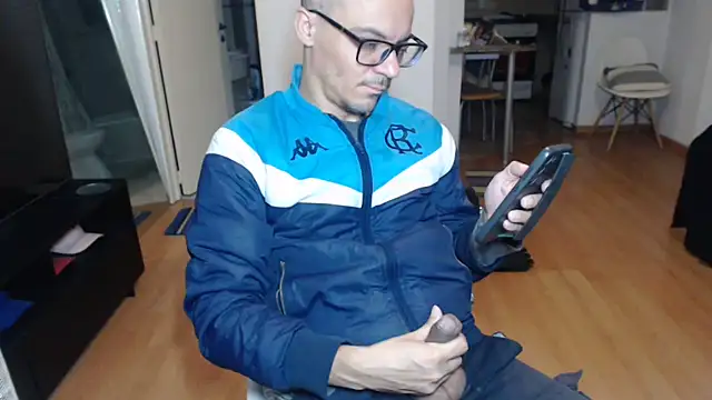 Snapshot of guachin_hunk chatting on 07-19-26, 11:41 guachin hunk online show from 07-19-26, 11:41