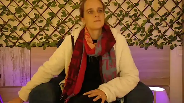 Snapshot of LadyChantale chatting on 10-20-25, 07:53 LadyChantale online show from 10-20-25, 07:53