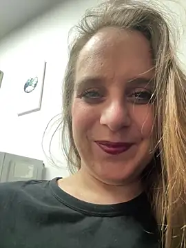 LadyChantale online show from 04-01-26, 06:36