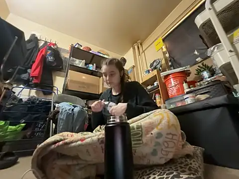 Snowbunnycake 131 online show from 06-02-26, 10:17