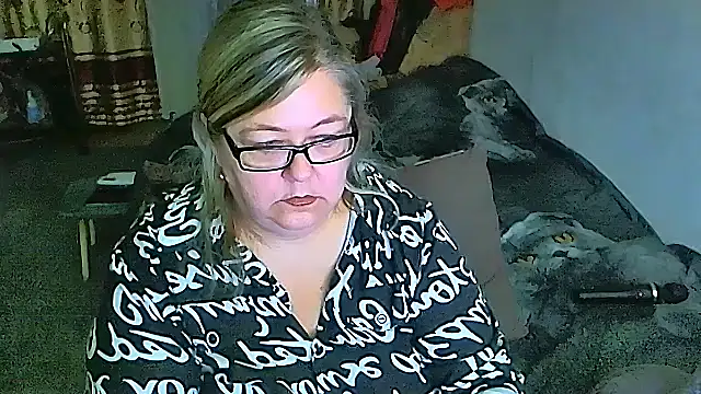 Snapshot of sex2 chatting on 09-22-25, 11:12 sex2 online show from 09-22-25, 11:12