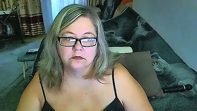 Snapshot of sex2 chatting on 09-24-25, 11:19 sex2 online show from 09-24-25, 11:19