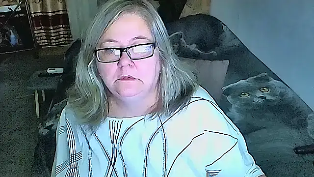 Snapshot of sex2 chatting on 10-25-25, 08:36 sex2 online show from 10-25-25, 08:36