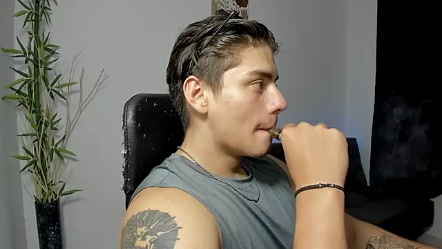 Giordano Russo online show from 12-17-24, 07:07