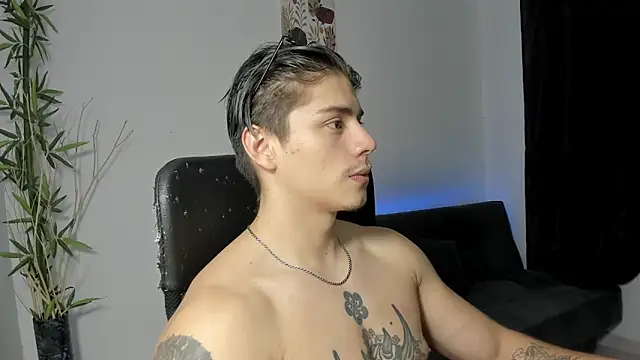 Giordano Russo online show from 12-21-24, 06:09