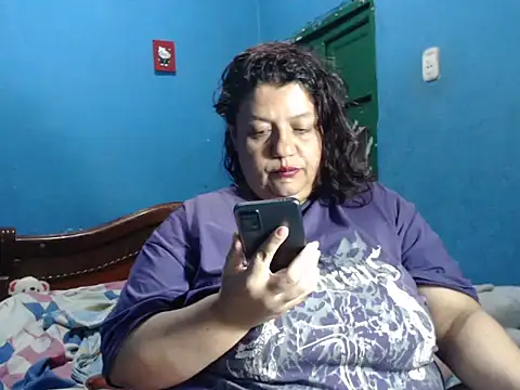Lauren baby online show from 05-21-26, 09:44