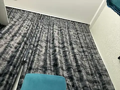 Snapshot of GumusGuray chatting on 12-24-24, 05:05 GumusGuray online show from 12-24-24, 05:05