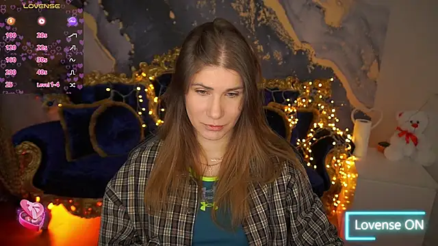 CassandraGood online show from 03-25-26, 06:41