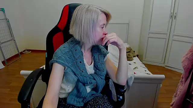 aminalive online show from 10-01-25, 05:08