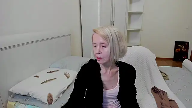 aminalive online show from 11-30-25, 06:12