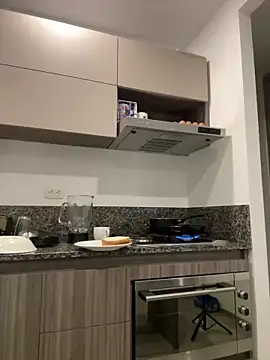 Snapshot of oriana_zoeee chatting on 01-09-25, 04:08 oriana zoeee online show from 01-09-25, 04:08