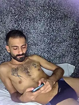 Snapshot of Drkats chatting on 11-27-25, 04:14 Drkats online show from 11-27-25, 04:14