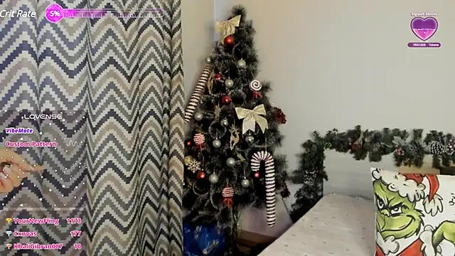 Snapshot of Stripchatlady chatting on 01-26-25, 05:23 Stripchatlady online show from 01-26-25, 05:23