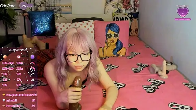 Snapshot of Stripchatlady chatting on 01-30-25, 03:22 Stripchatlady online show from 01-30-25, 03:22