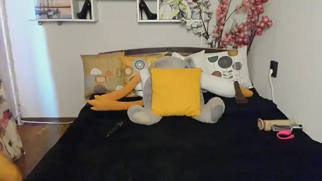 Snapshot of Stripchatlady chatting on 09-10-25, 02:22 Stripchatlady online show from 09-10-25, 02:22