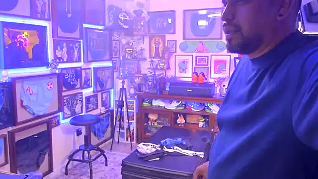 Briefs bud online show from 11-25-25, 01:27