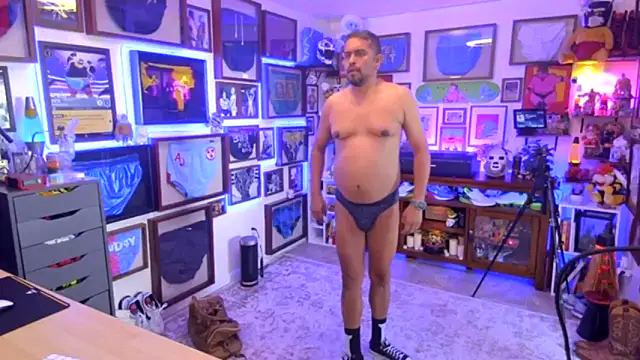 Briefs bud online show from 11-27-25, 08:11