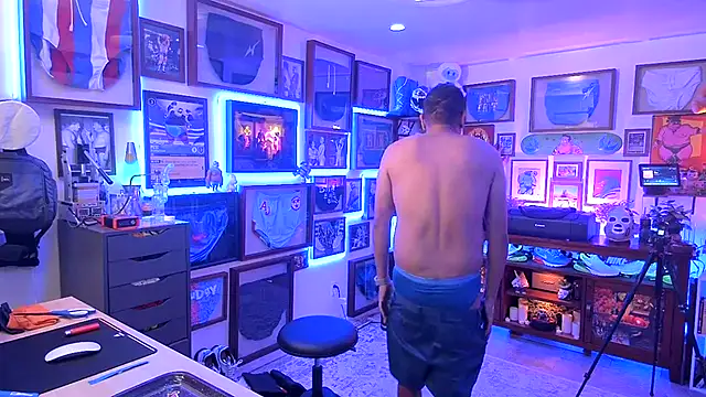 Briefs bud online show from 12-01-25, 05:12