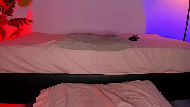 Snapshot of hot_booty_ chatting on 01-09-26, 11:17 hot booty online show from 01-09-26, 11:17