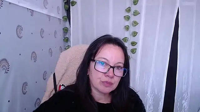 Sonialorens  online show from 02-15-25, 06:01