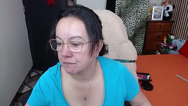 Sonialorens  online show from 12-03-25, 02:59