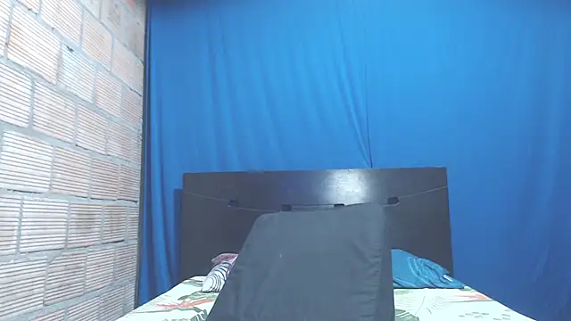 Snapshot of isabella_dirty69 chatting on 12-17-24, 03:06 isabella dirty69 online show from 12-17-24, 03:06