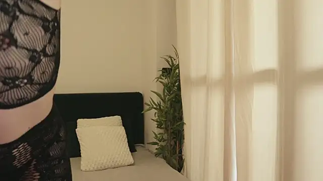 Luna Riva online show from 09-23-25, 09:01