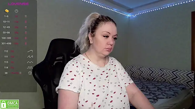 elven dreams  online show from 01-13-25, 05:44