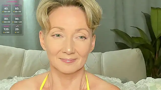 AkexandraFix online show from 05-19-26, 02:01