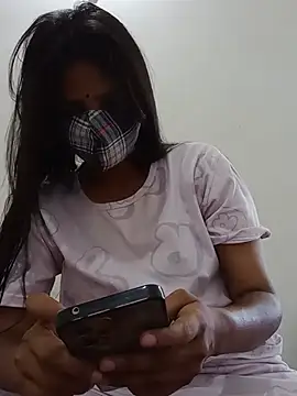 Snapshot of Ipsita-bold chatting on 06-25-26, 06:29 Ipsita-bold online show from 06-25-26, 06:29