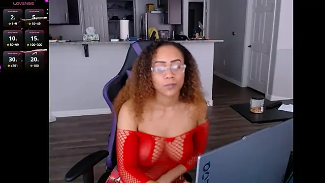 RylHoneyy online show from 07-10-26, 09:17