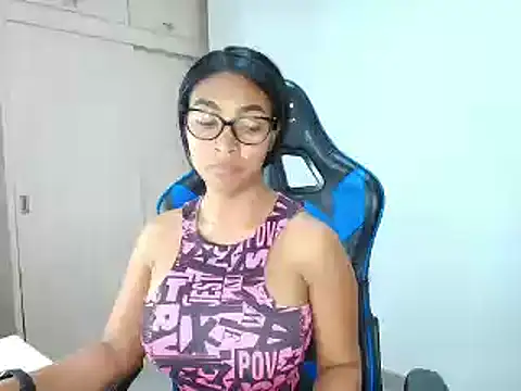 sophiax-x online show from 01-17-25, 04:15