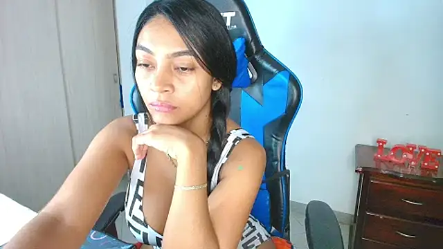 sophiax-x online show from 09-24-25, 10:51