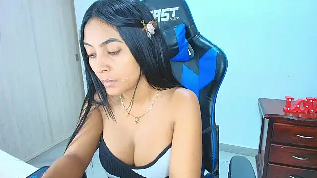 sophiax-x online show from 10-01-25, 04:46