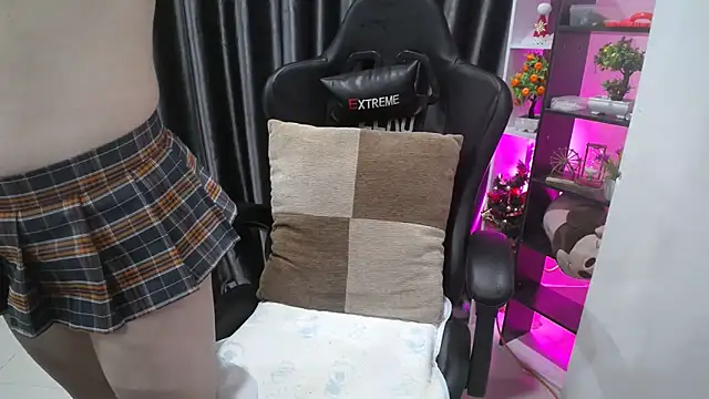 Yuki-yio online show from 03-14-25, 01:27