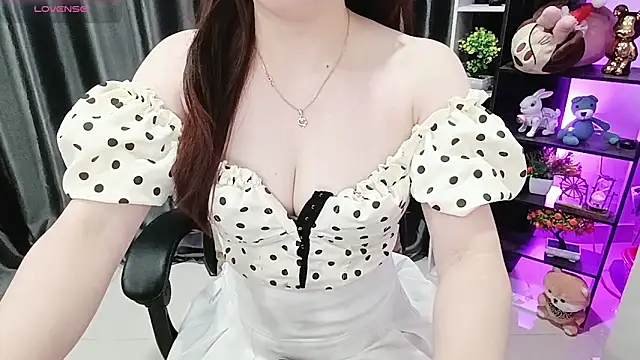 Yuki-yio online show from 06-23-26, 01:36