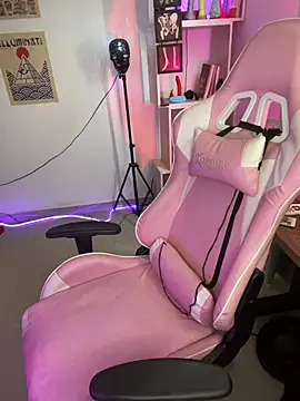 Emma Wish online show from 11-07-25, 04:29