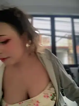 Snapshot of seraphine23 chatting on 01-05-25, 10:19 seraphine23 online show from 01-05-25, 10:19