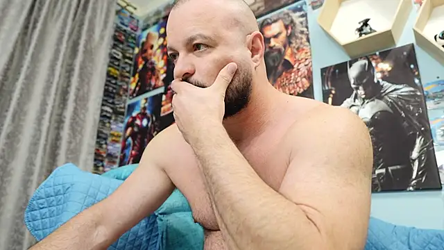 Muscle Bear online show from 10-04-25, 05:16