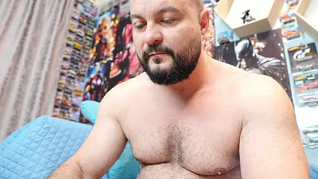 Muscle Bear online show from 12-01-25, 06:40